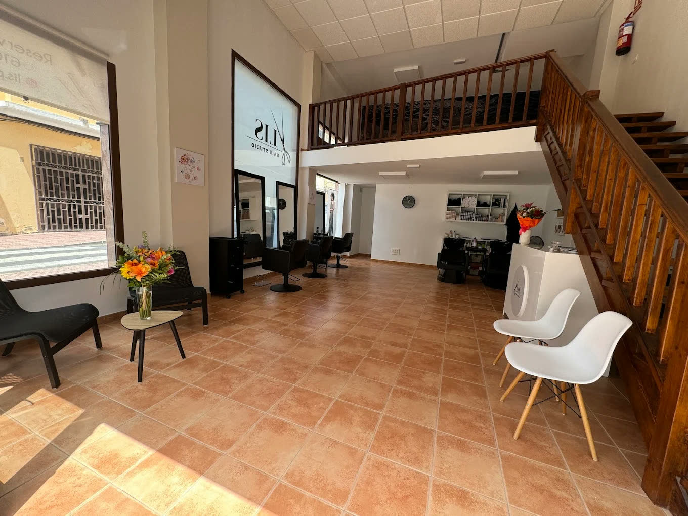 Interior de LIS Hair Studio Arrecife